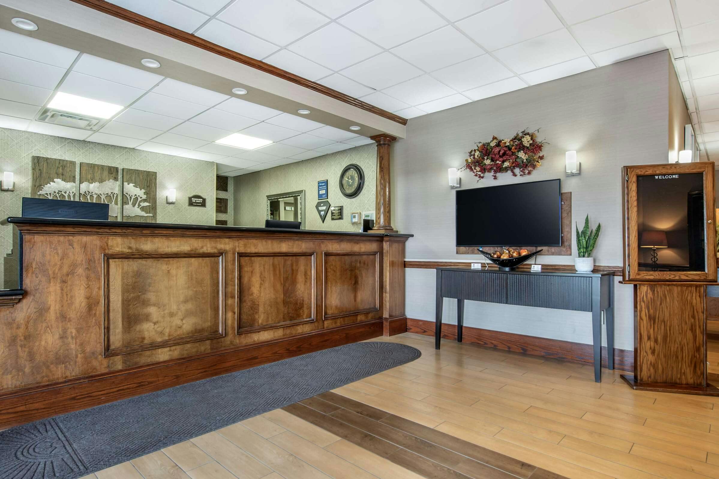 Hotel Best Western Plus Bridgeport Inn photo 1