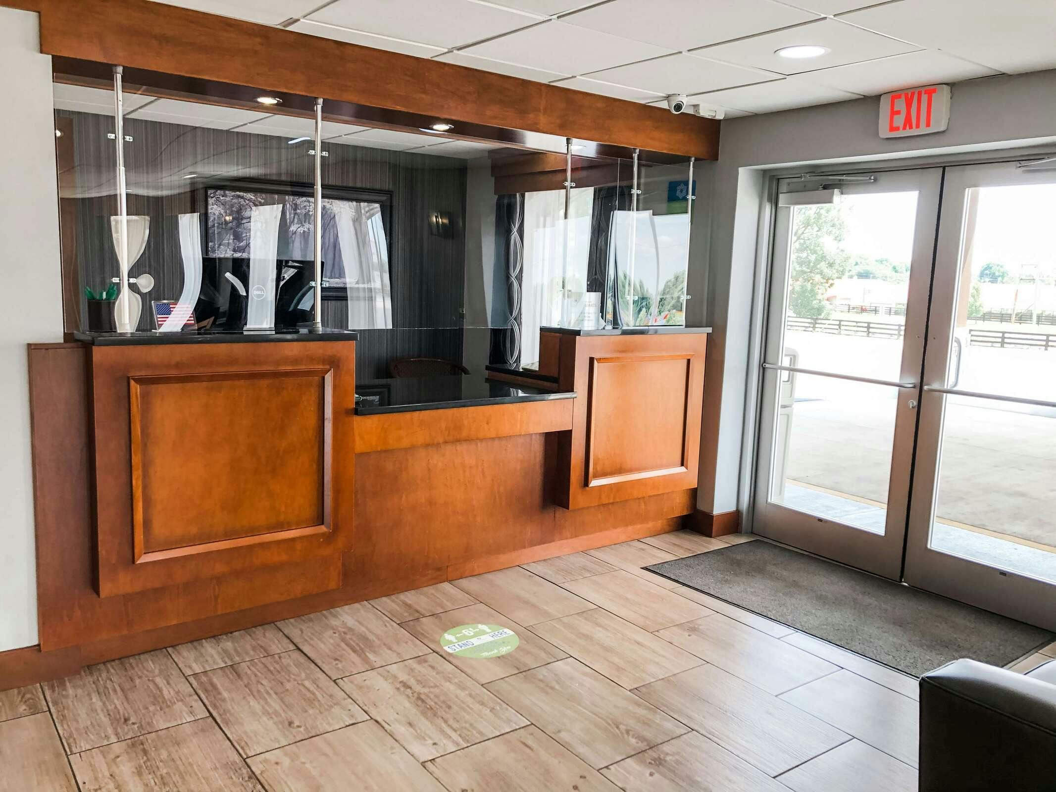 Hotel Sure Stay Hotel By Best Western Bowling Green North photo 2