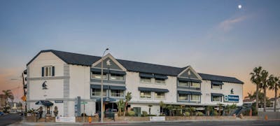 Best Western Harbour Inn & Suites