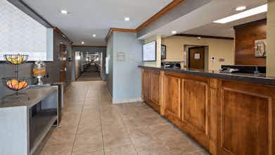 Hotel Best Western Plus North Canton Inn & Suites photo 1