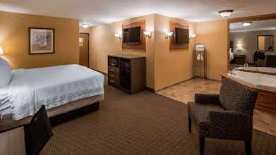 Hotel Best Western Plus North Canton Inn & Suites photo 2
