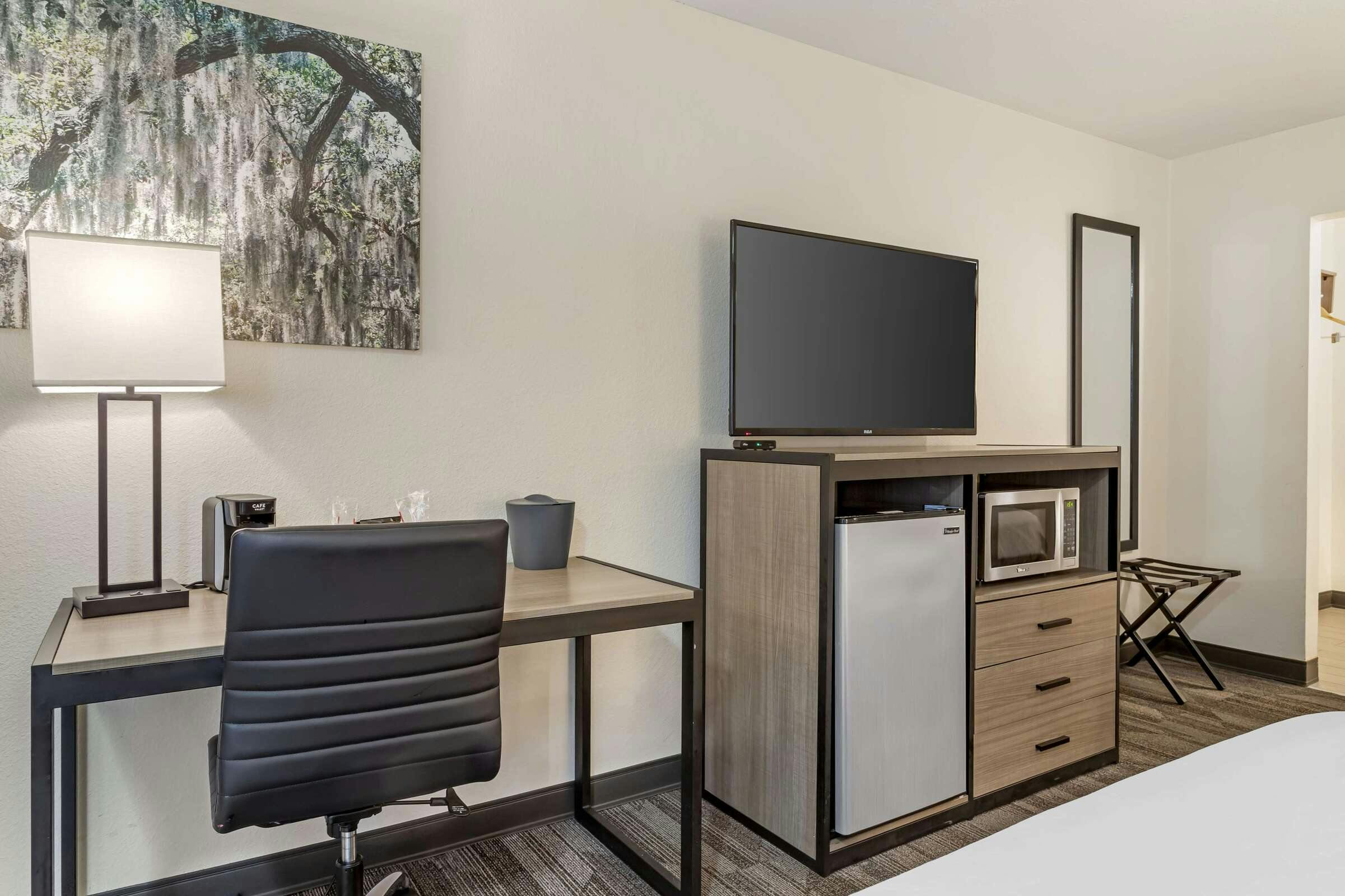 Hotel Best Western Of Alexandria Inn & Suites photo 3