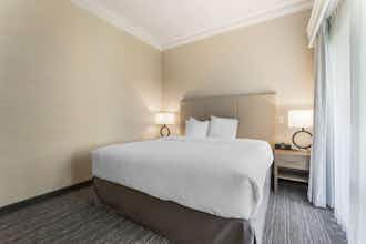 Hotel Best Western Plus Kelowna Hotel & Suites photo 2