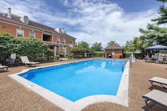 Hotel Best Western Spring Hill Inn & Suites photo 2