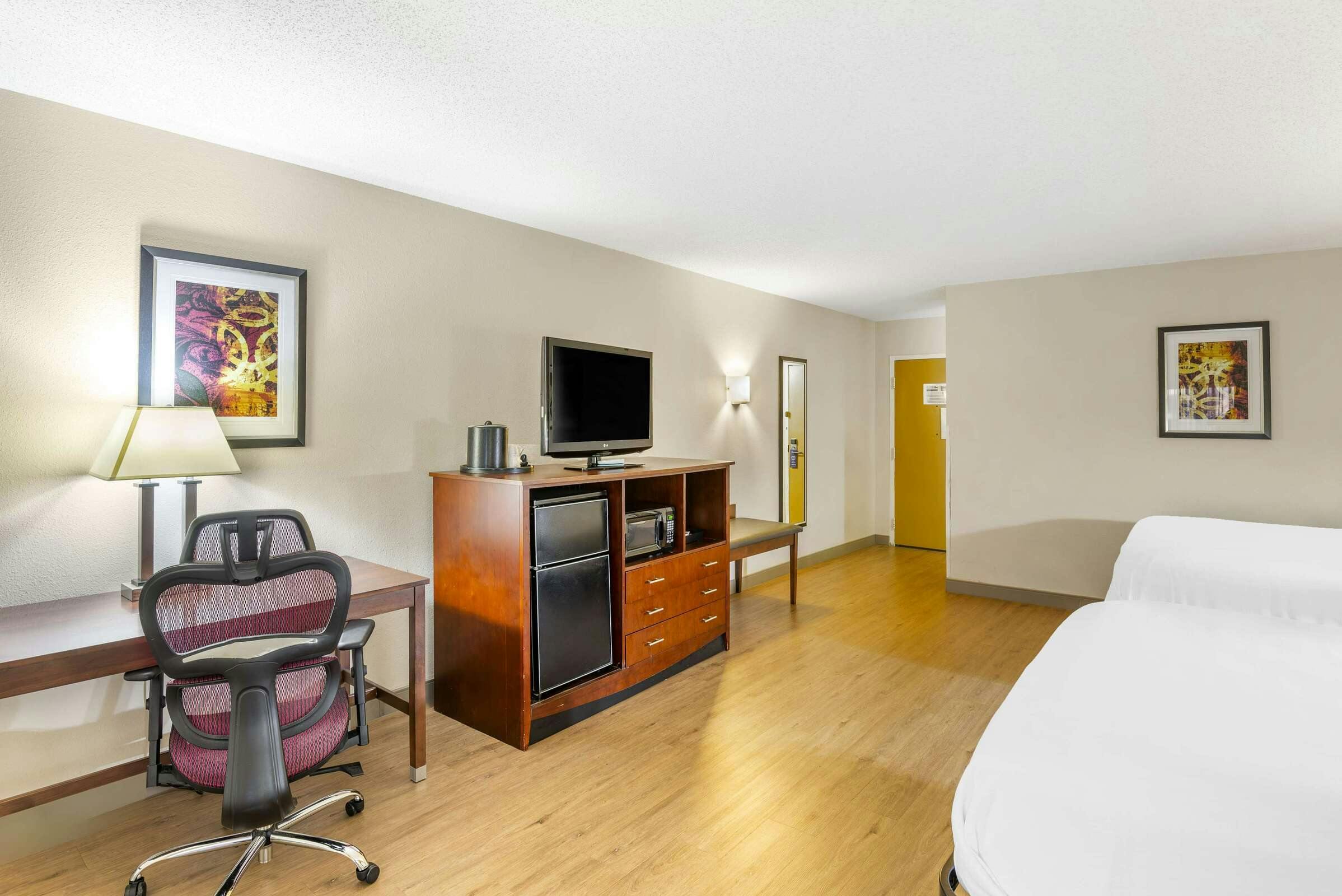 Hotel Best Western Plus Governor's Inn photo 4