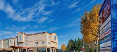 Best Western Plus Battle Ground Inn & Suites