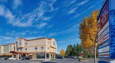 Best Western Plus Battle Ground Inn & Suites