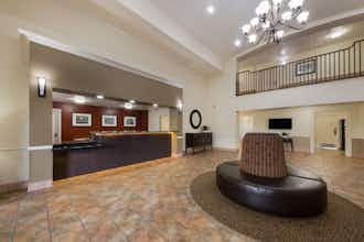 Hotel Best Western Plus Salinas Valley Inn & Suites photo 1