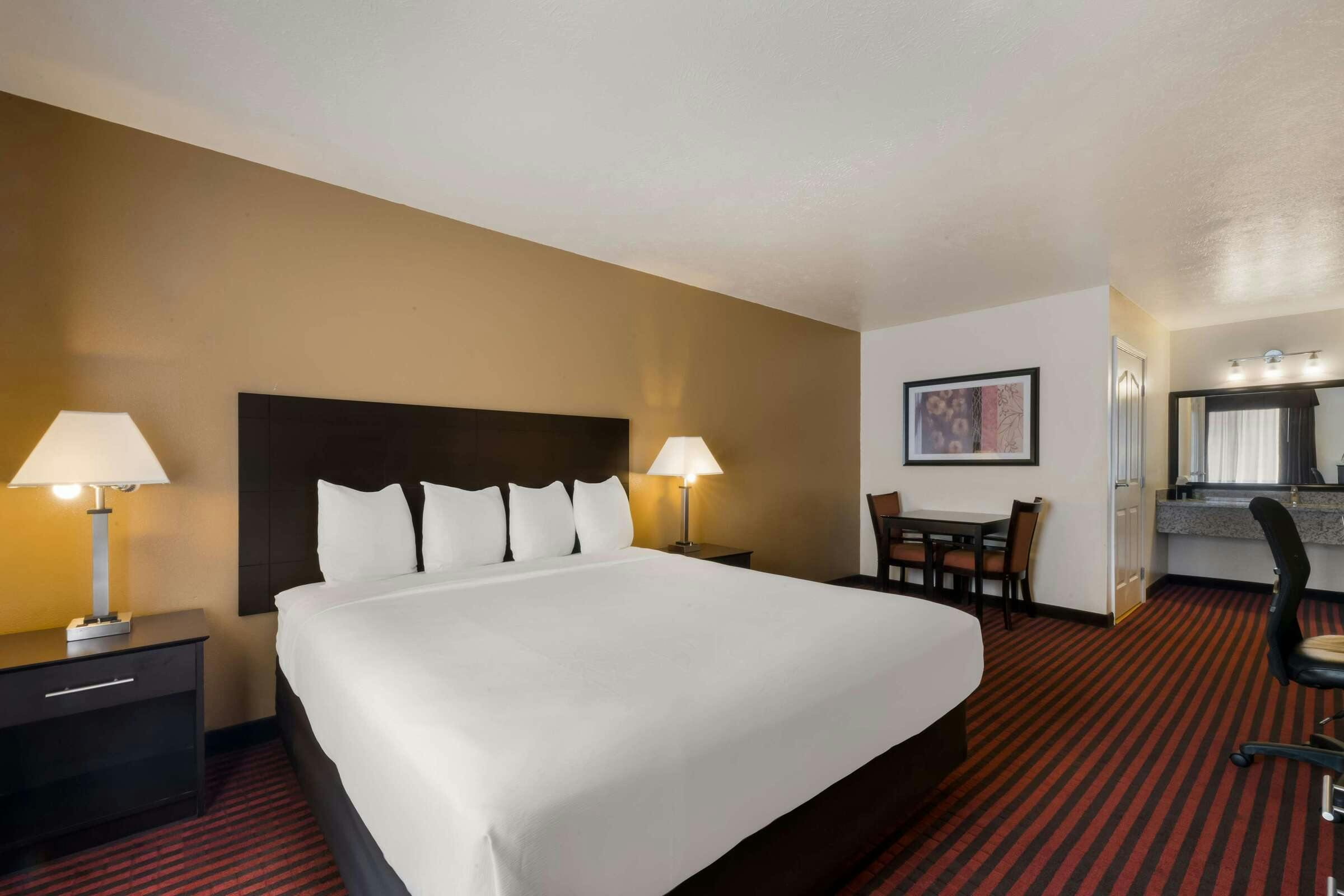 Hotel Best Western Plus Salinas Valley Inn & Suites photo 2