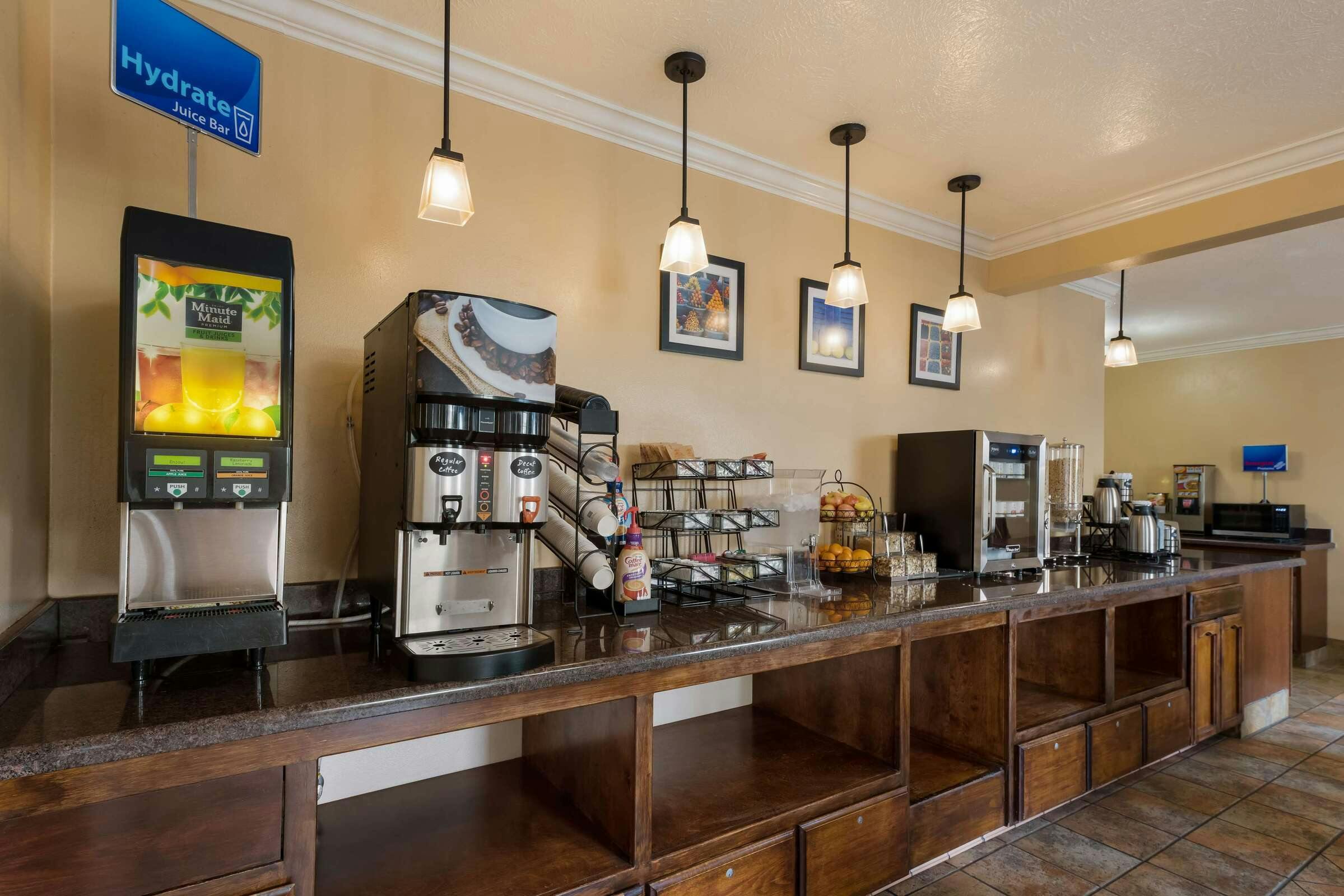 Hotel Best Western Plus Salinas Valley Inn & Suites photo 5