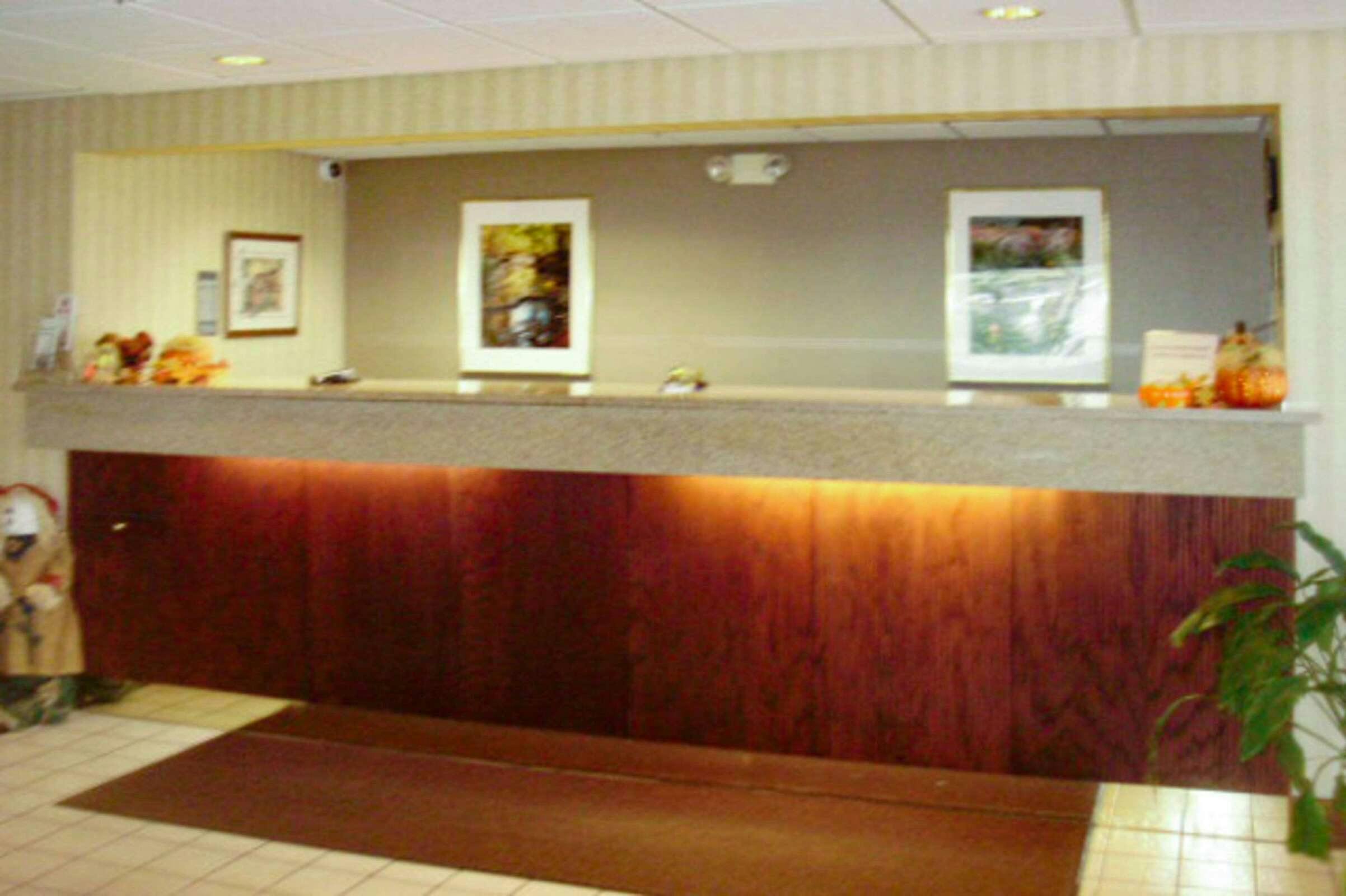 Hotel Sure Stay By Best Western Grayson photo 2