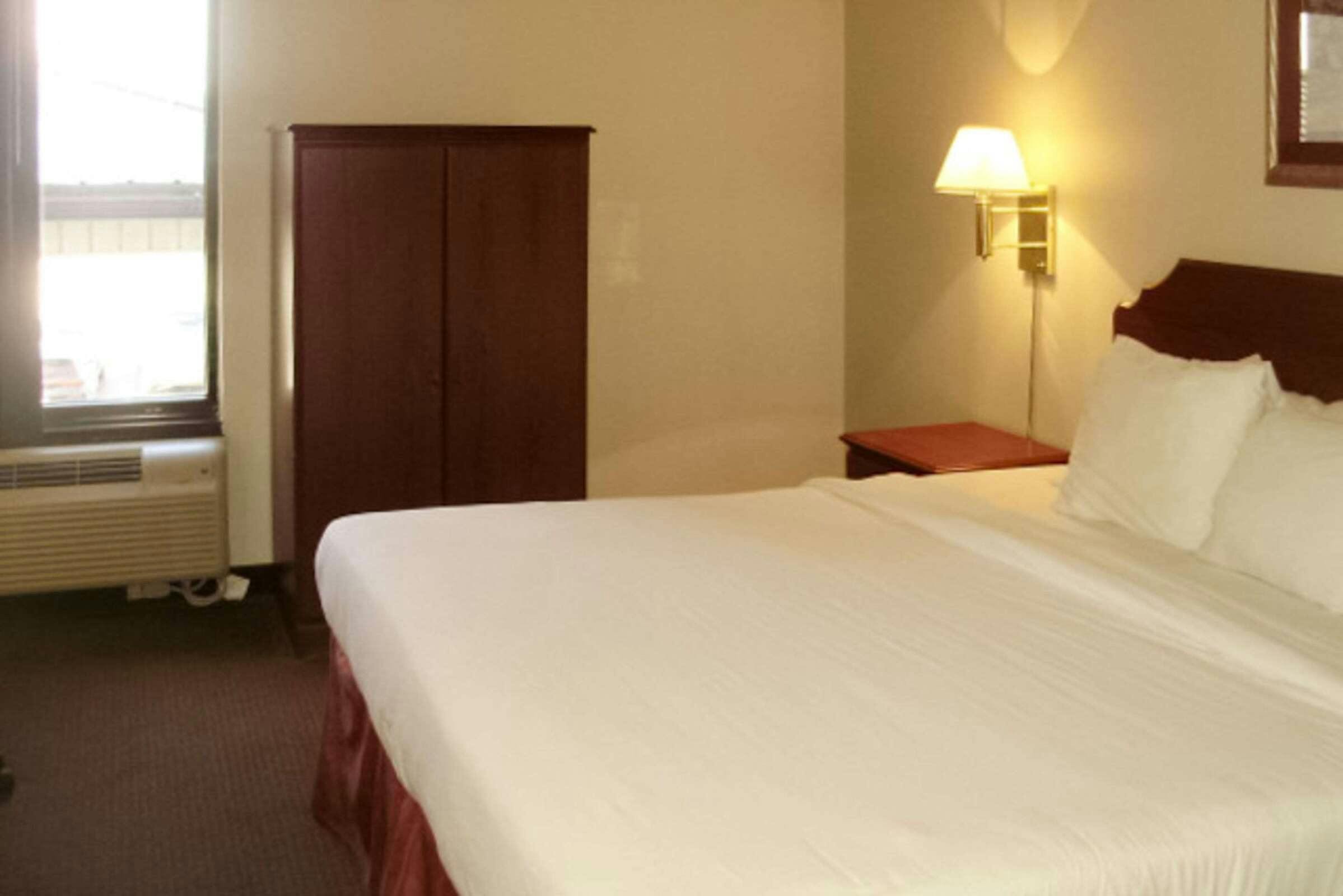 Hotel Sure Stay By Best Western Grayson photo 4