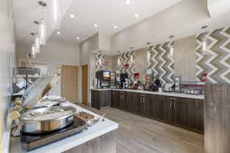 Hotel Best Western Plus Des Moines West Inn & Suites photo 3