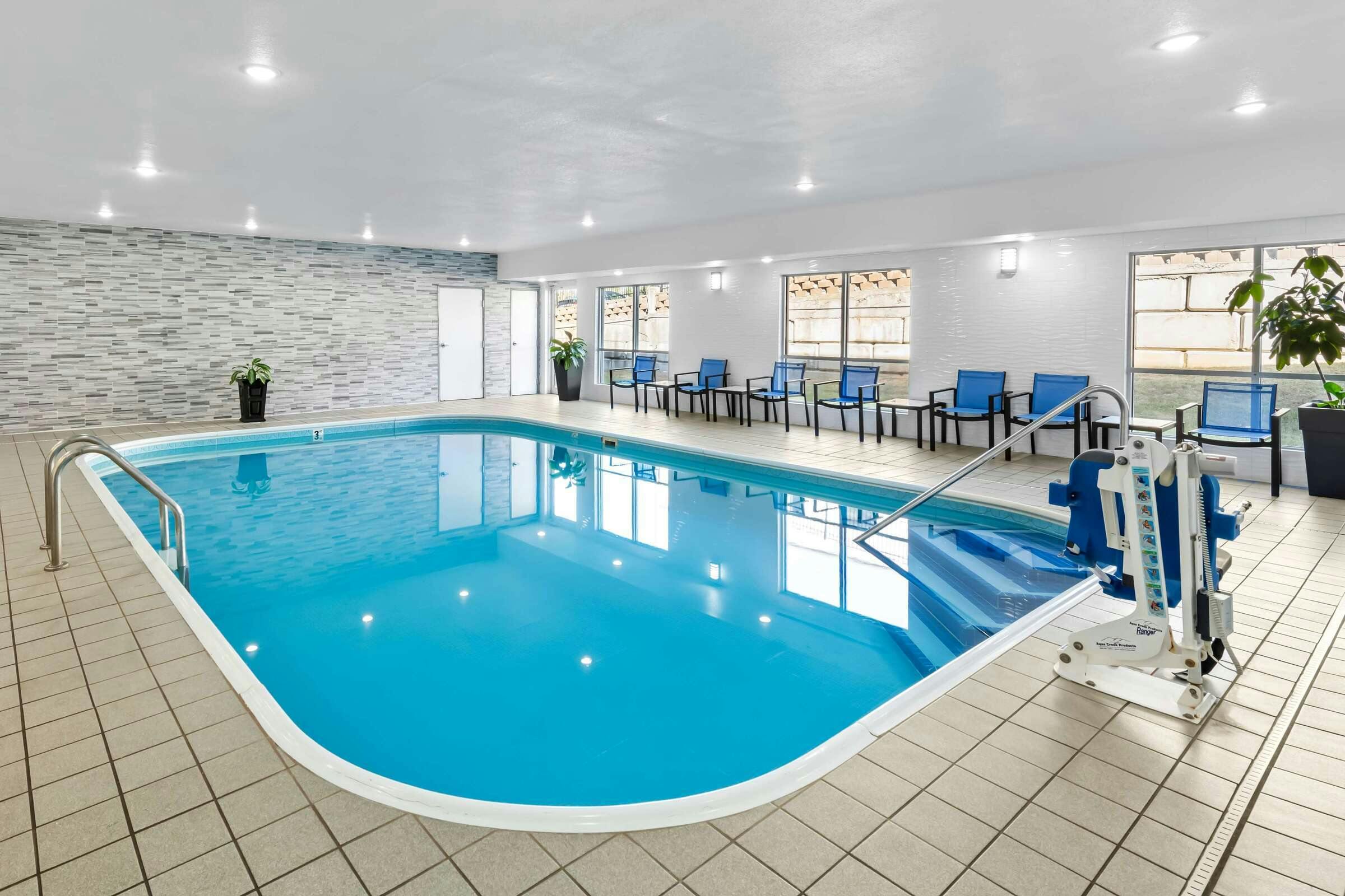 Hotel Best Western Worlds Of Fun Inn & Suites photo 4