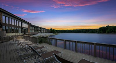 Best Western Indian Oak