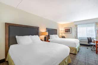 Hotel Best Western Plus University Park Inn & Suites photo 1