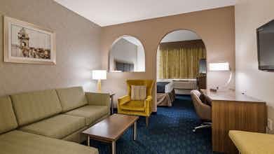 Hotel Best Western Plus Tulsa Inn & Suites photo 4