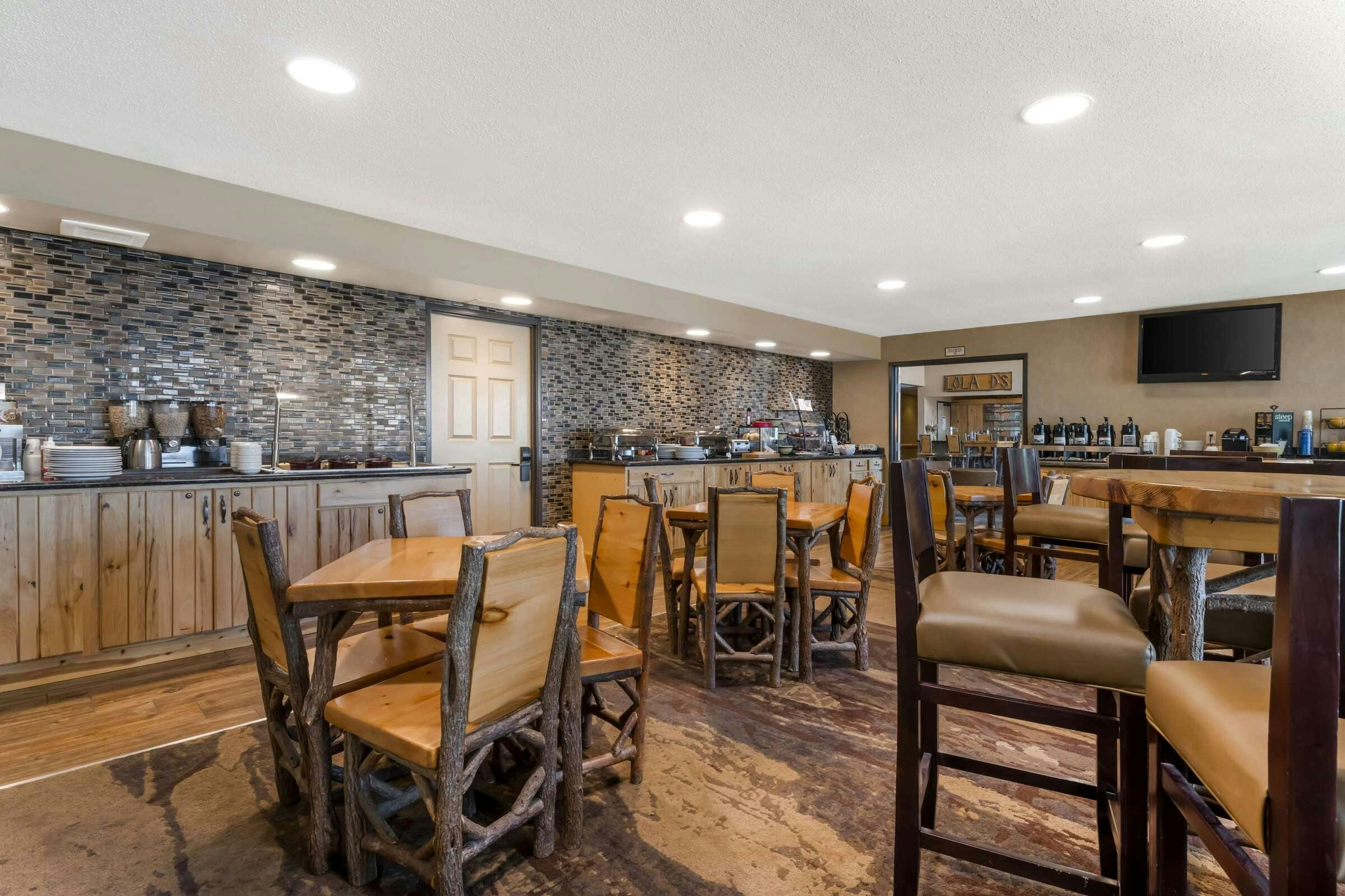 Hotel Best Western Premier The Lodge On Lake Detroit photo 3