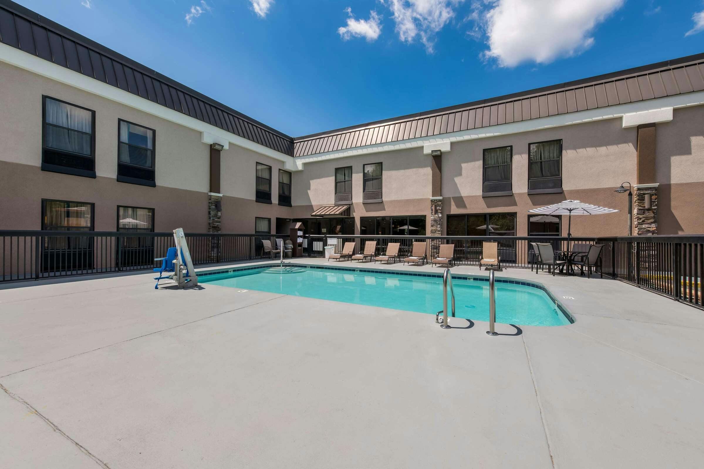 Hotel Best Western Albemarle Inn photo 3