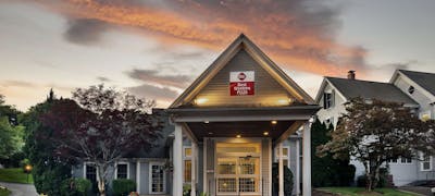Best Western Plus Cold Spring