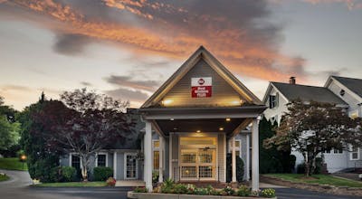 Best Western Plus Cold Spring