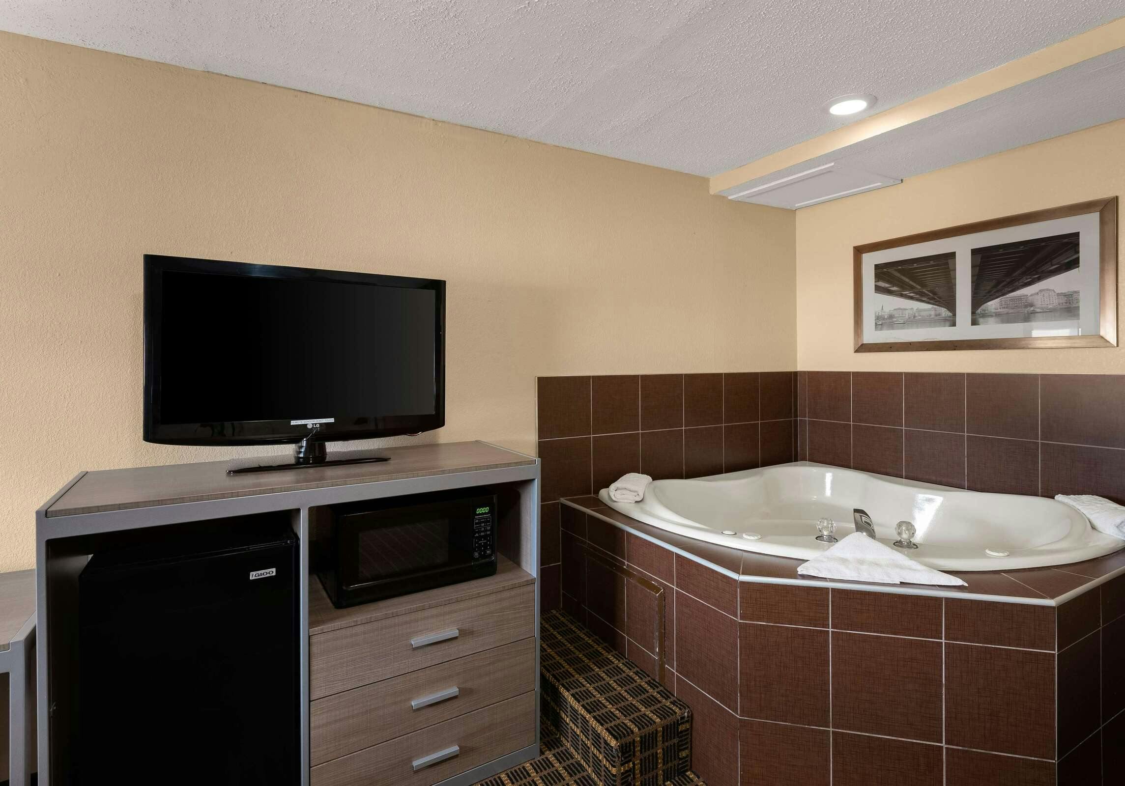 Hotel Best Western Adena Inn photo 1