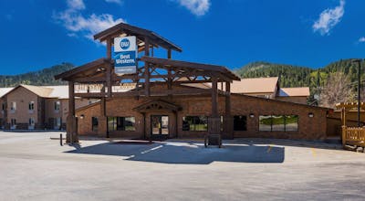 Best Western Golden Spike Inn & Suites