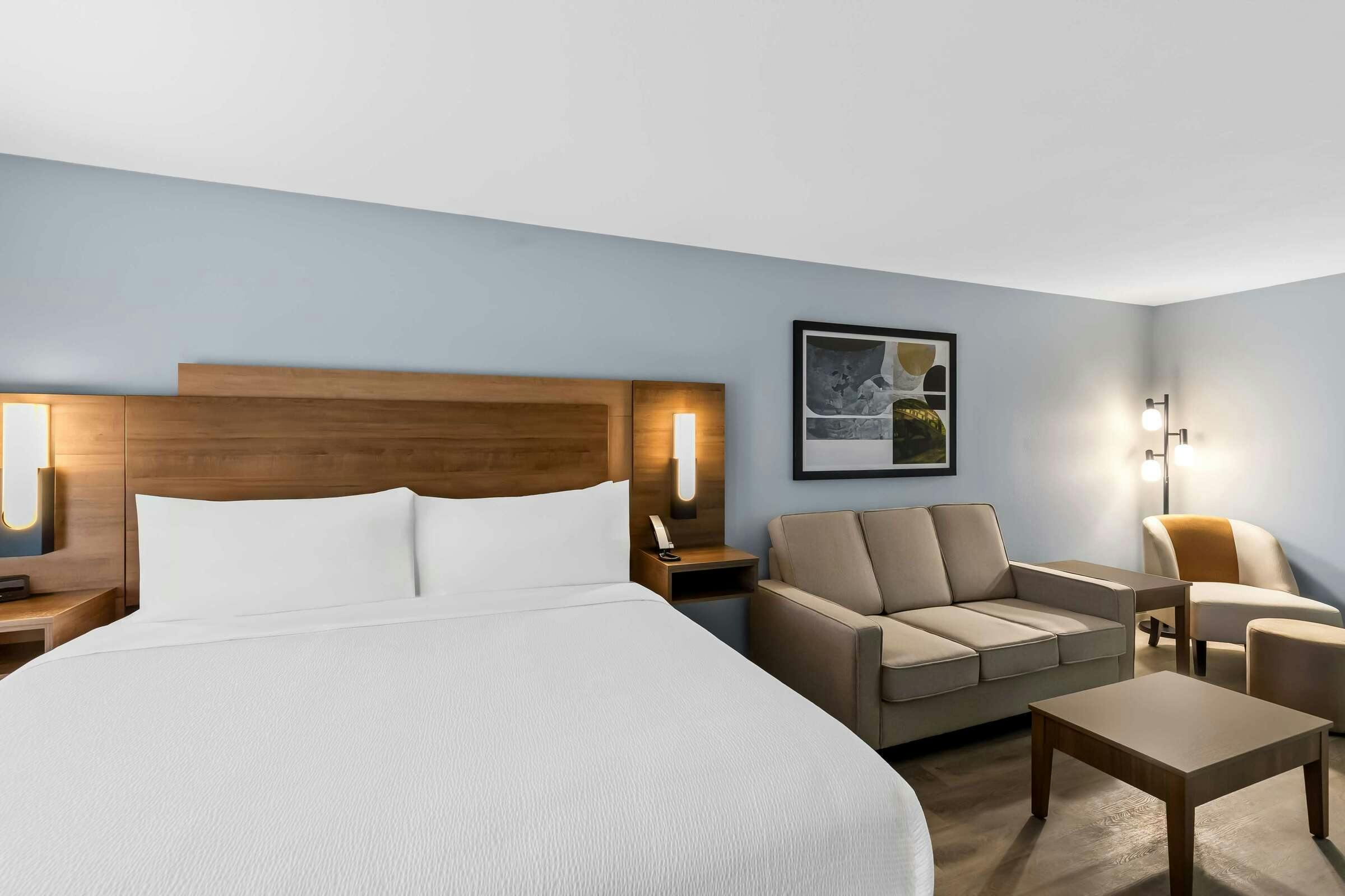 Hotel Sure Stay Plus By Best Western Fenton photo 4