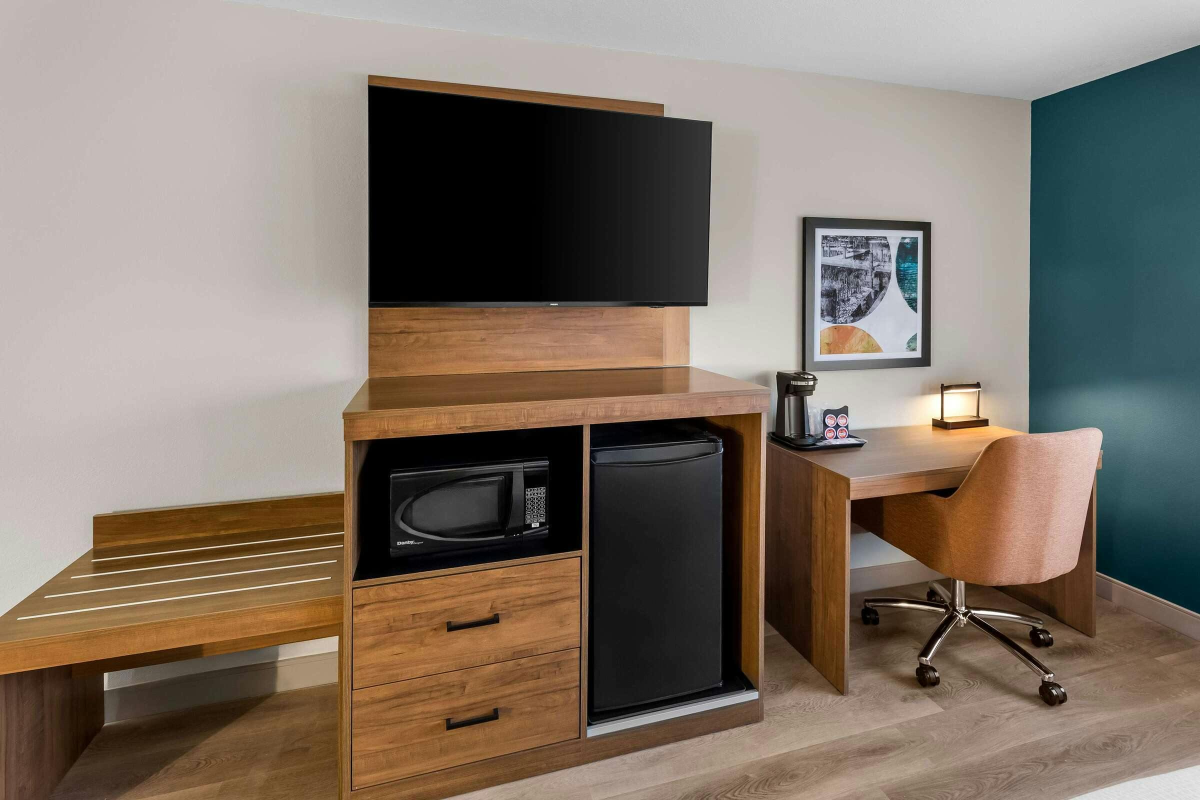 Hotel Sure Stay Plus By Best Western Fenton photo 5