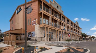 Best Western Bandera Suites & Saloon