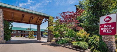 Best Western Plus Hartford Lodge