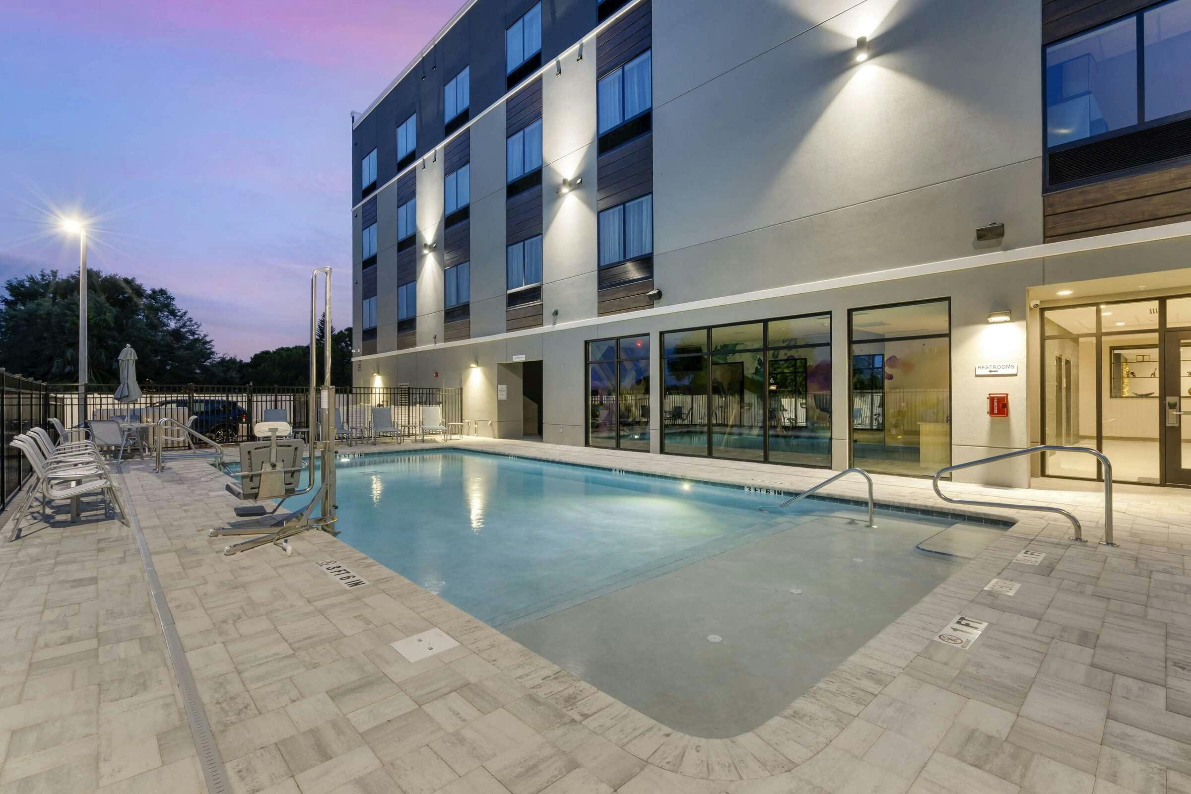 Hotel Best Western Plus Winter Haven Inn & Suites photo 4