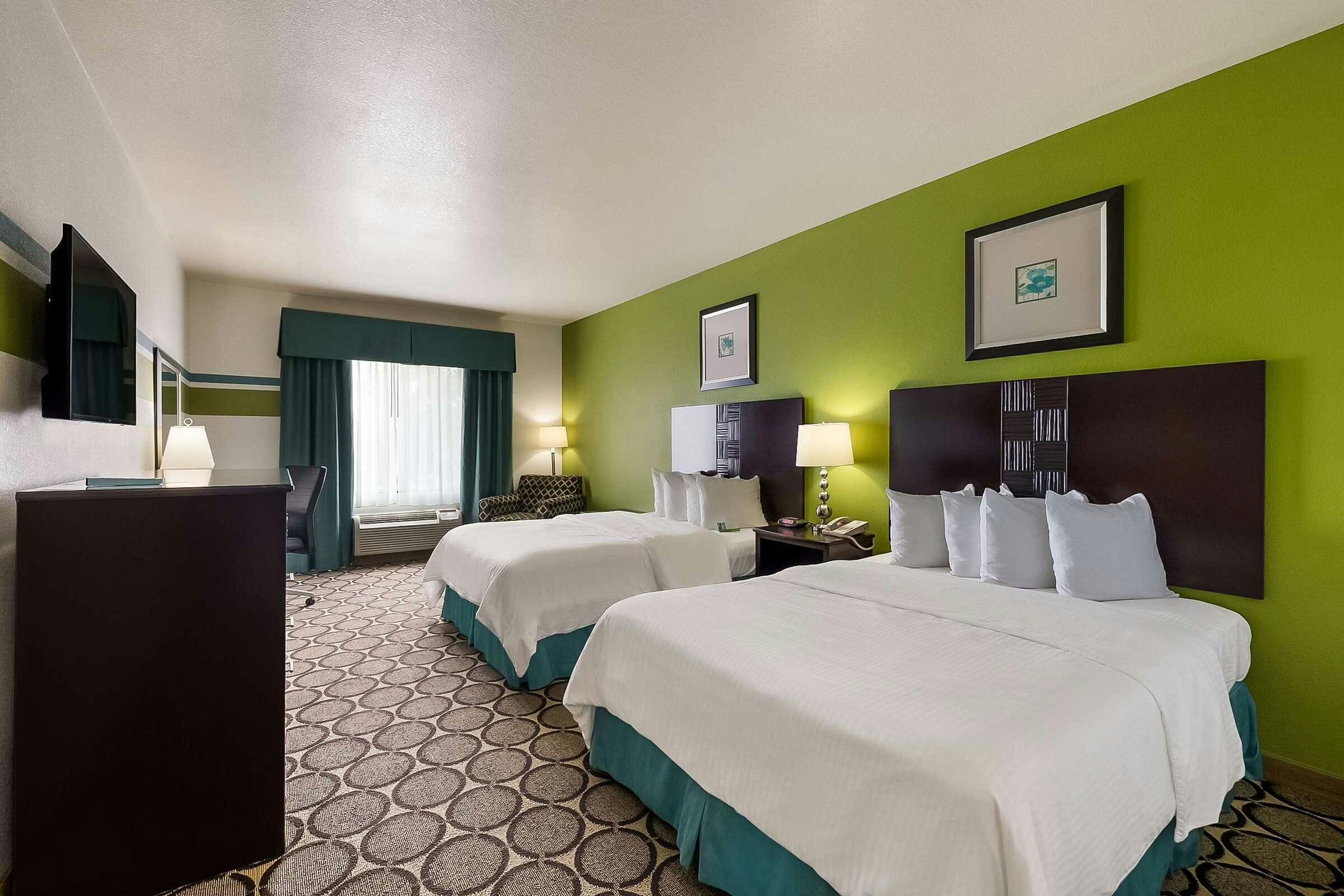 Hotel Best Western Douglas Inn & Suites photo 1