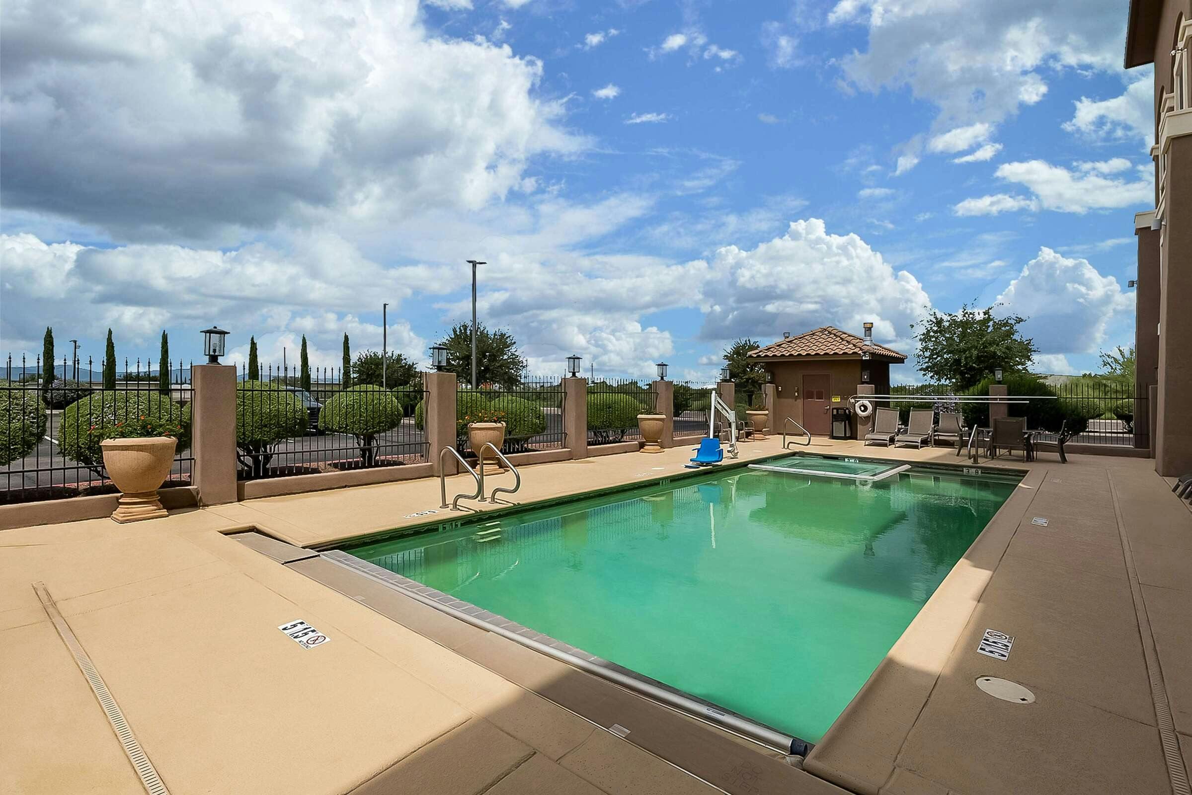 Hotel Best Western Douglas Inn & Suites photo 4