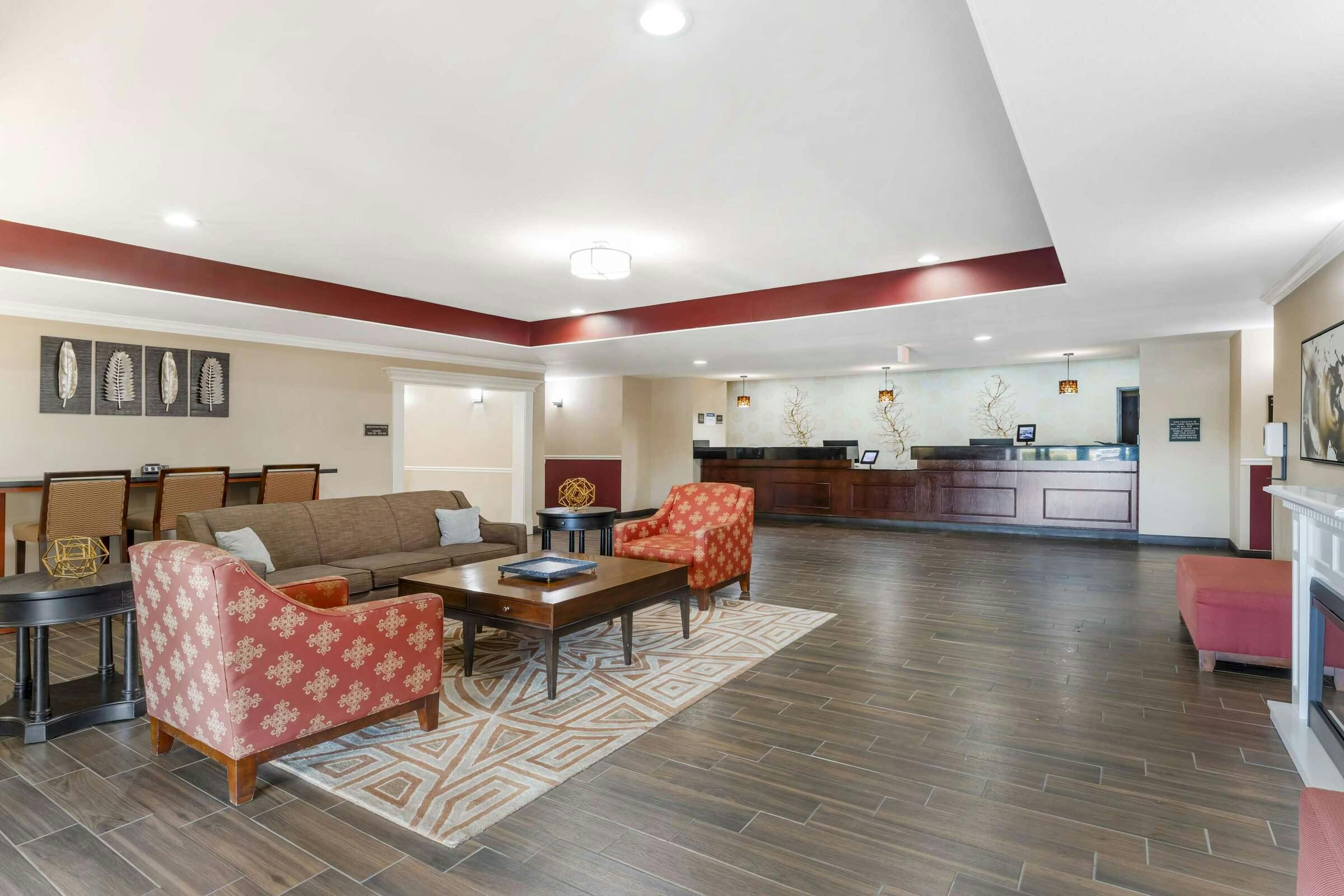 Best Western Plus Burleson Inn & Suites