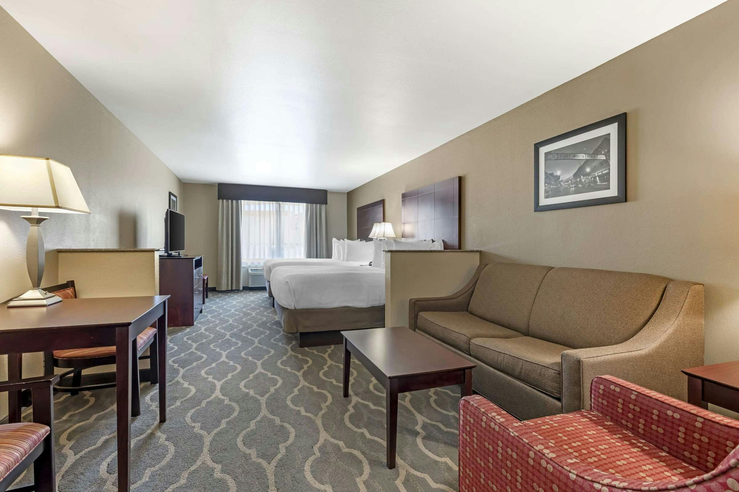 Hotel Best Western Plus Burleson Inn & Suites photo 4