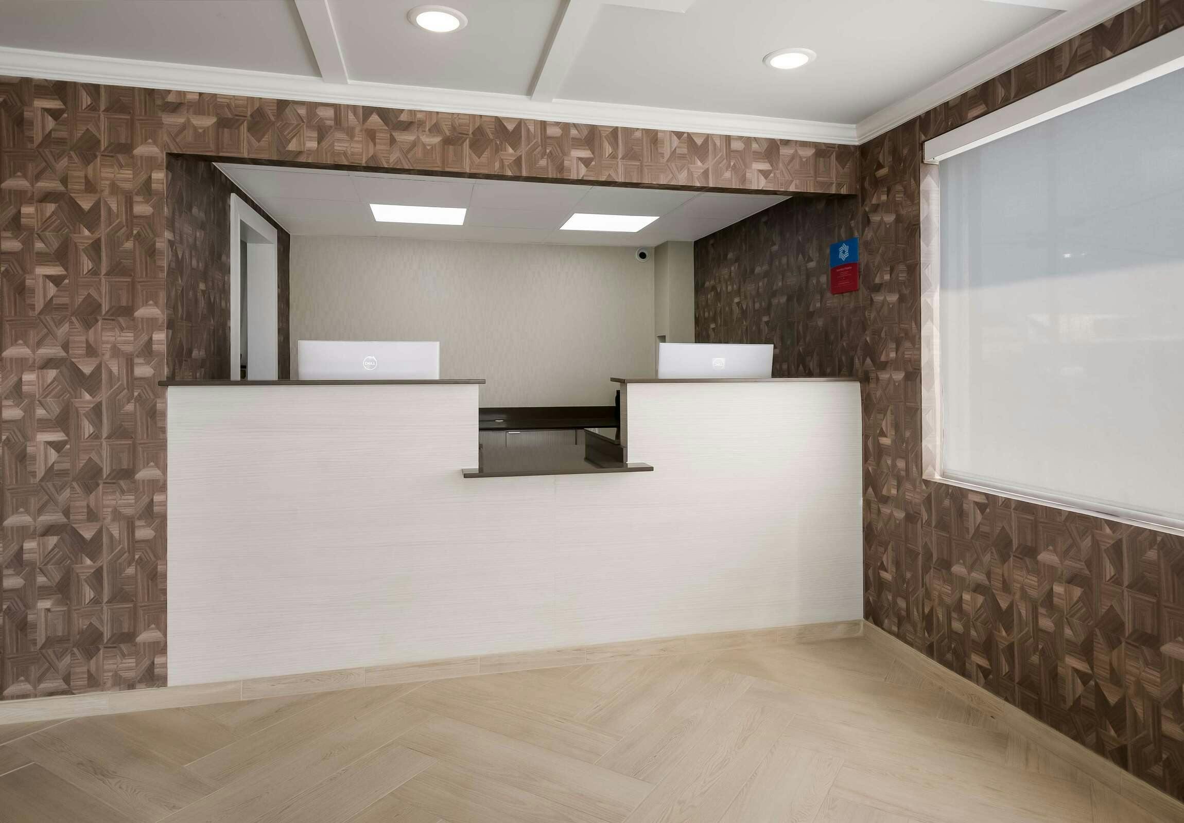 Hotel Sure Stay Plus By Best Western Pigeon Forge photo 1