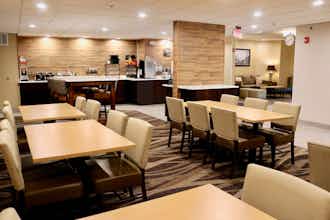 Hotel Best Western Fostoria Inn & Suites photo 5