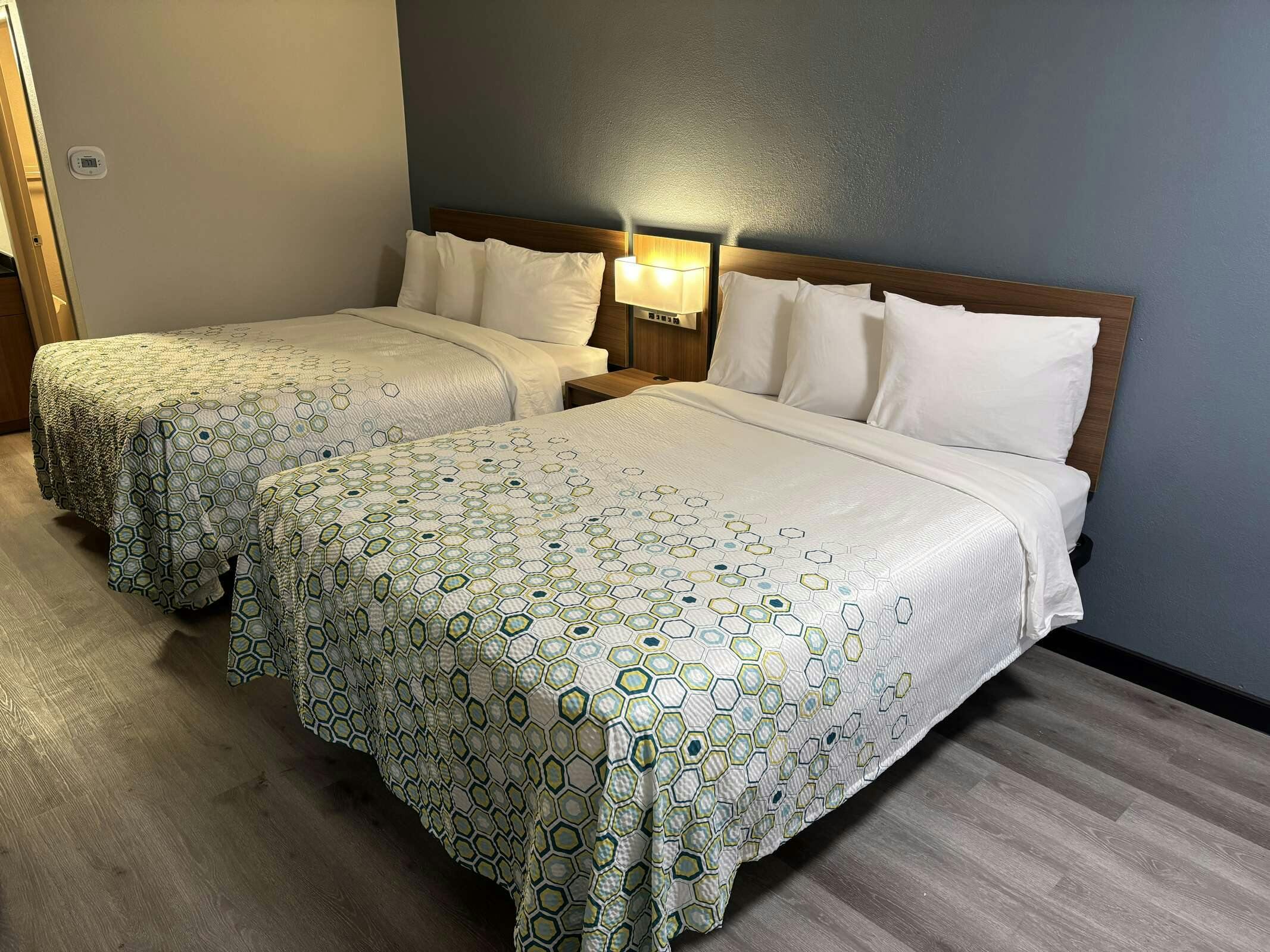 Hotel HomeTowne Studios Hagerstown - Williamsport photo 1