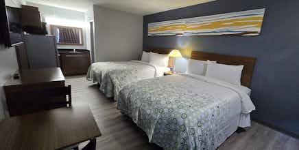 Hotel Hometowne Studios By Red Roof Lagrange photo 1