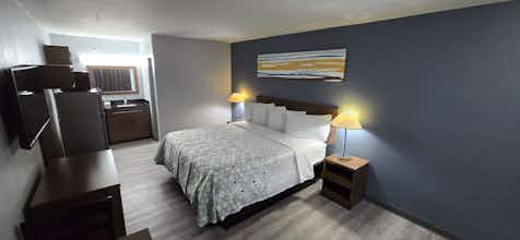 Hotel Hometowne Studios By Red Roof Lagrange photo 5