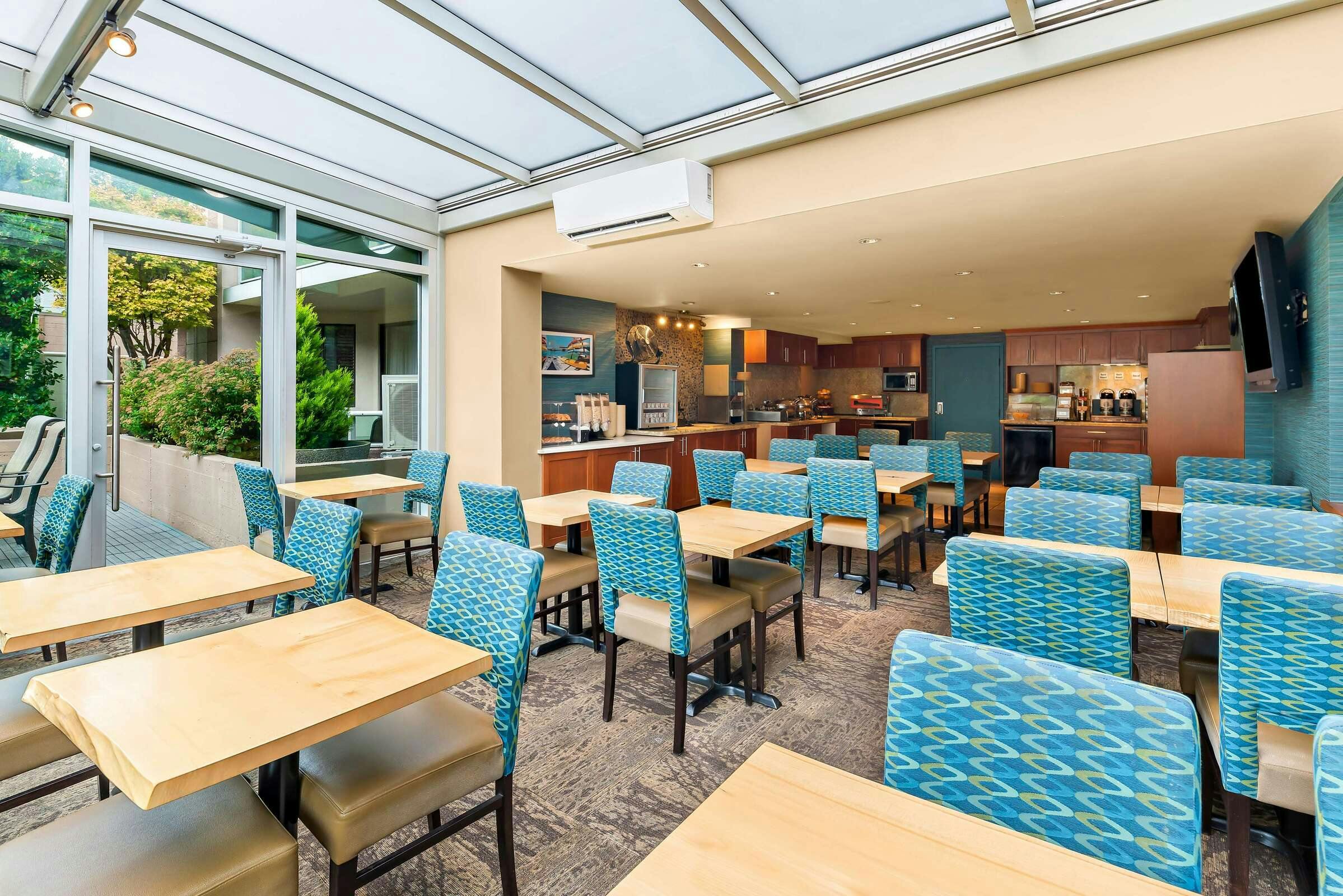 Hotel Best Western Plus Inner Harbour photo 1