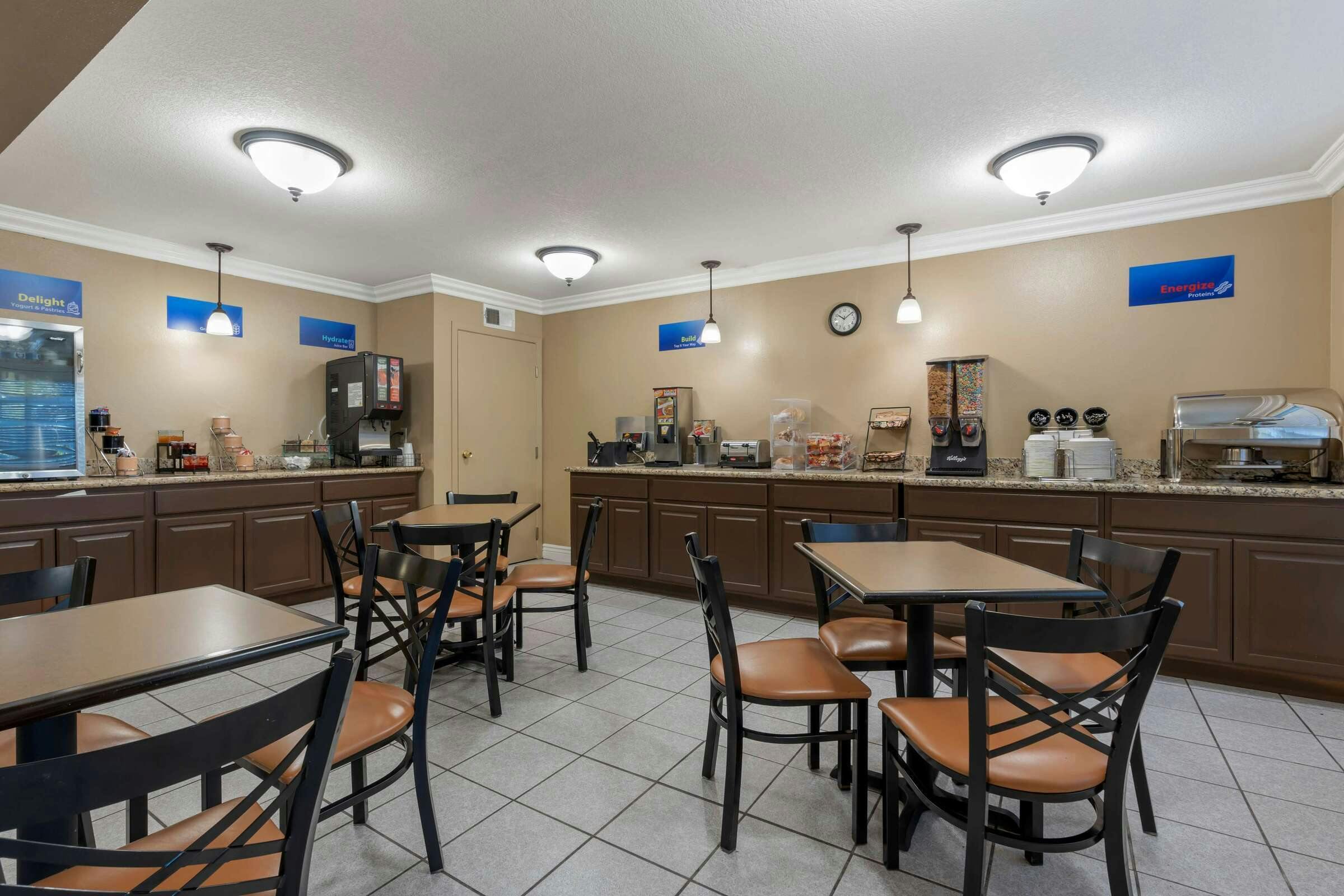 Hotel Best Western Colonial Inn photo 4