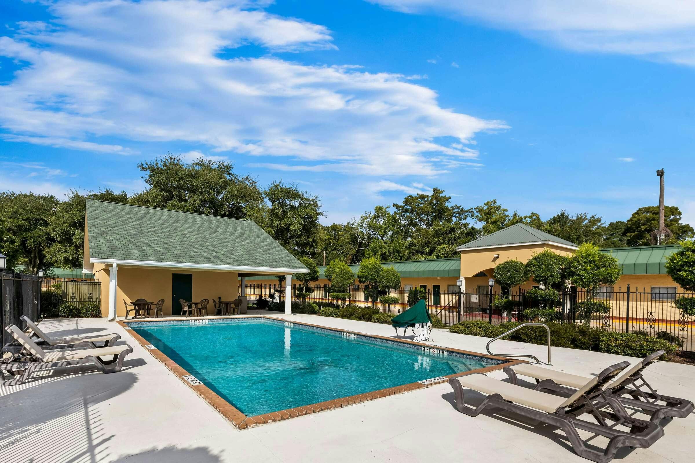 Hotel Best Western Forest Inn photo 2