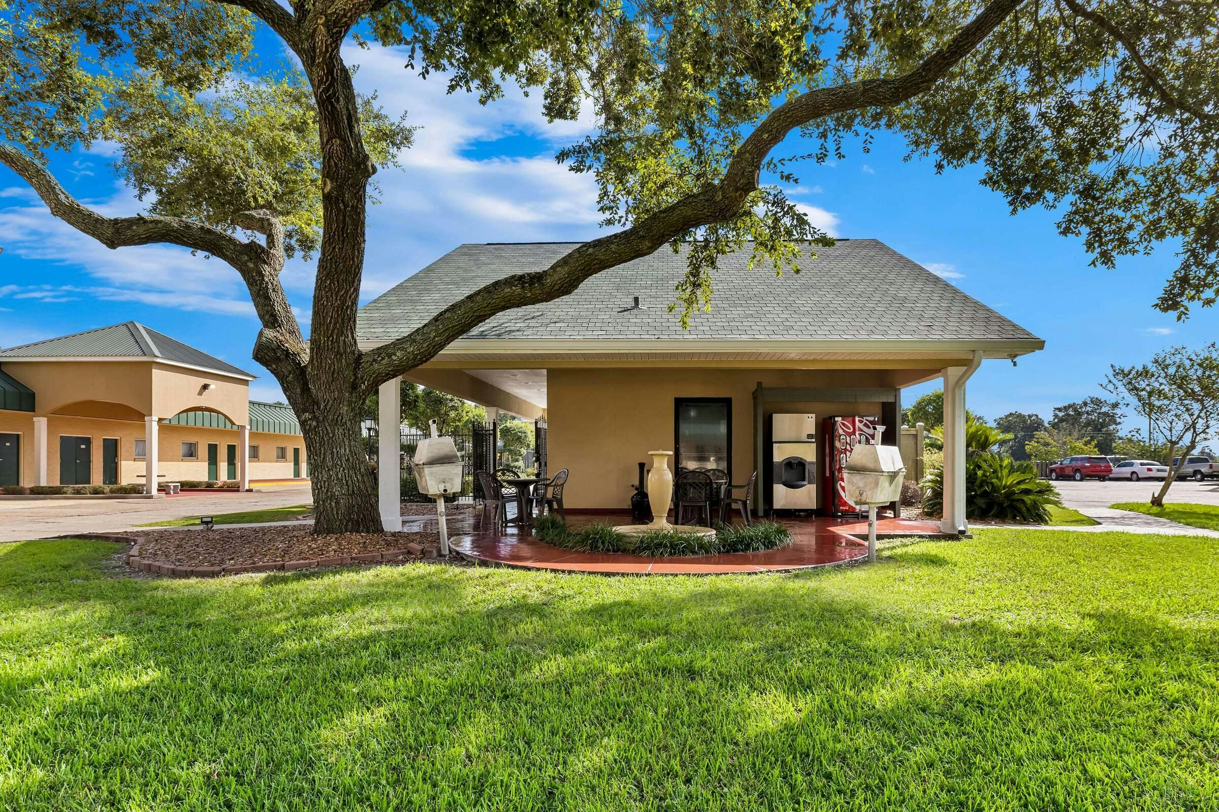 Hotel Best Western Forest Inn photo 3