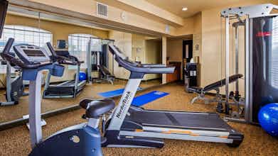 Hotel Best Western Windsor Pointe Hotel & Suites-at&t Center photo 5