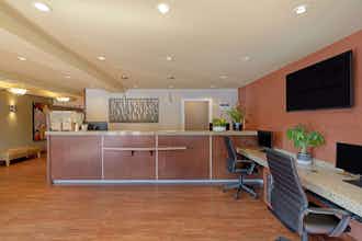 Hotel Best Western Plus Emerald Isle Hotel photo 1