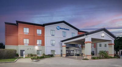 Best Western Carthage Inn & Suites