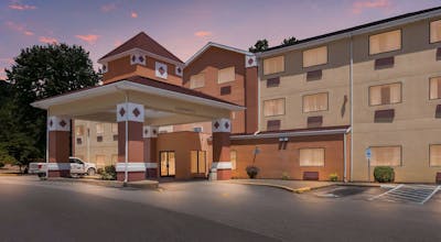 Best Western Logan Inn