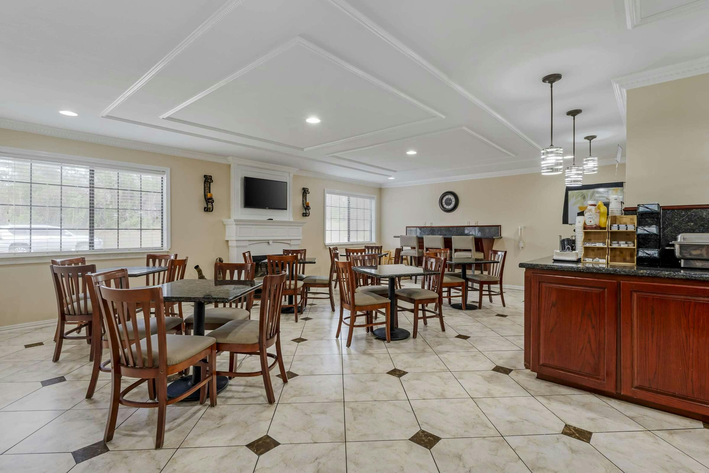 Hotel Best Western Pineywoods Inn photo 3